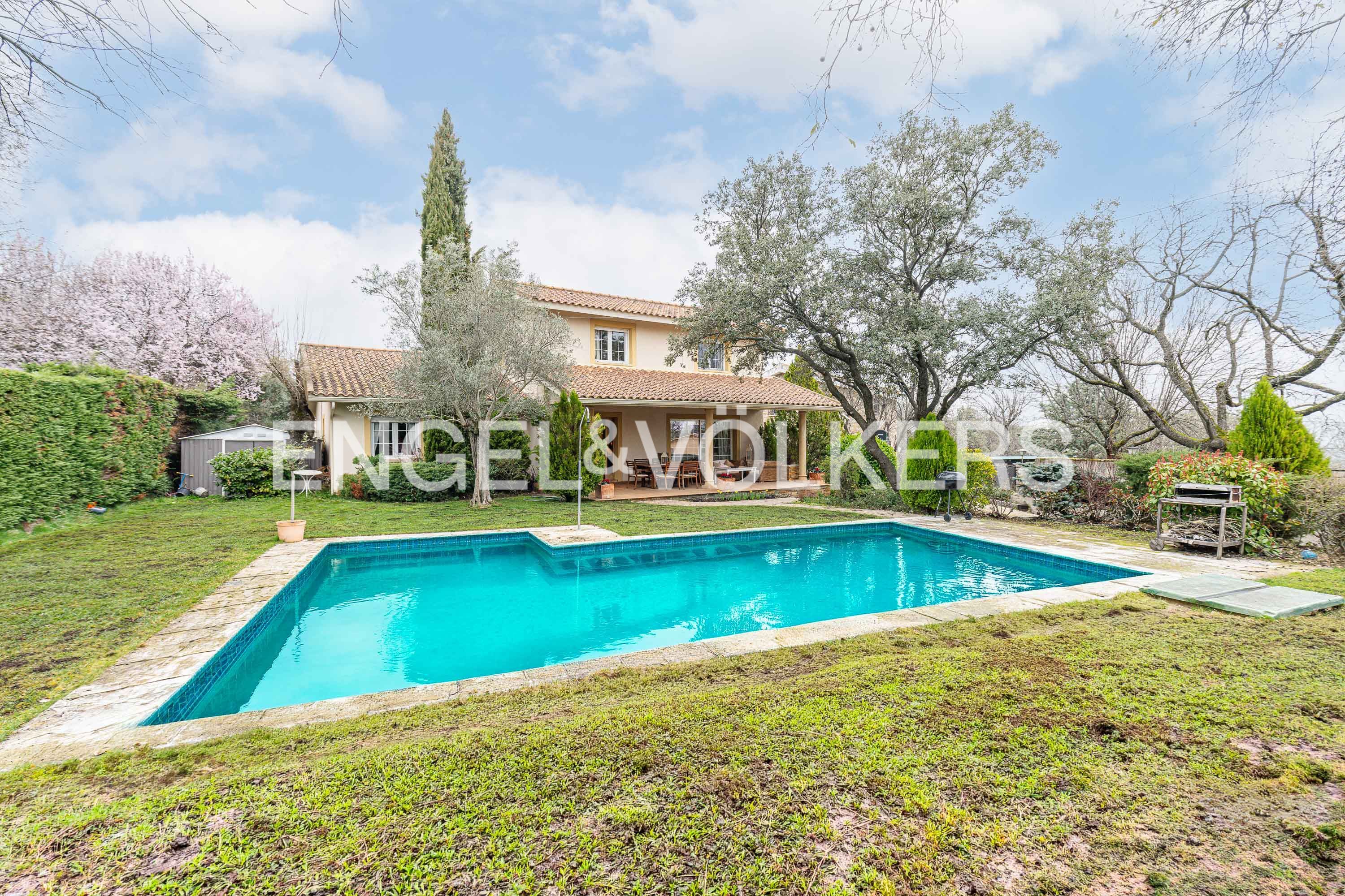 Exterior view of House or chalet for sale in Galapagar  with Heating, Private garden and Swimming Pool