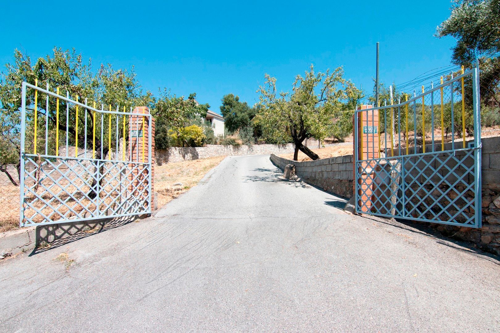 Vista exterior de Finca rústica en venda en Güejar Sierra amb Terrassa, Piscina i Balcó
