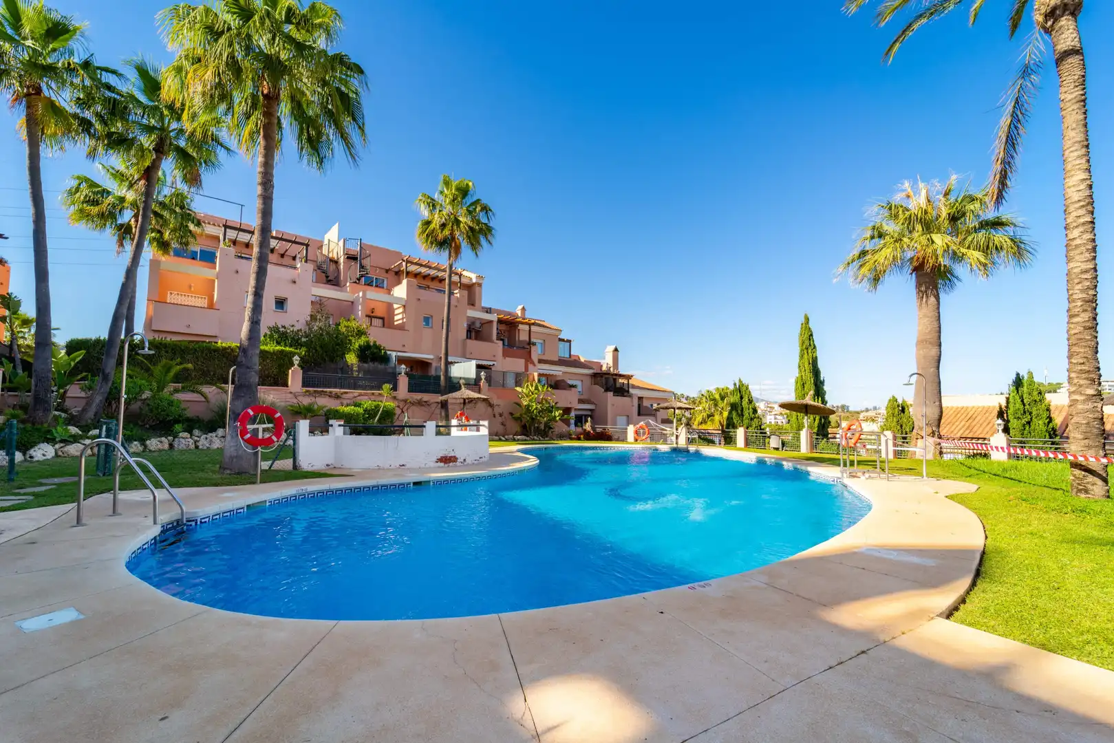 Piscina de Apartament en venda en Mijas amb Aire condicionat, Calefacció i Terrassa