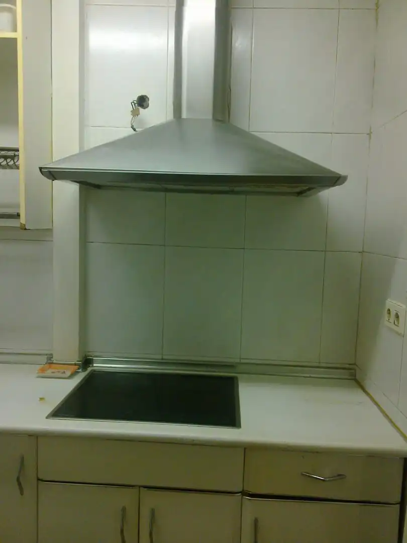Kitchen of Commercial properties for sale in Bilbao 