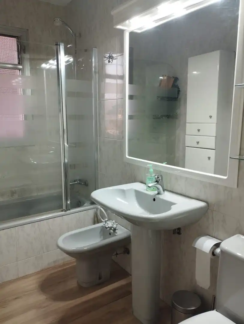 Flat for rent in Calle de la Virgen de Aránzazu, 33, Tres Olivos - Valverde