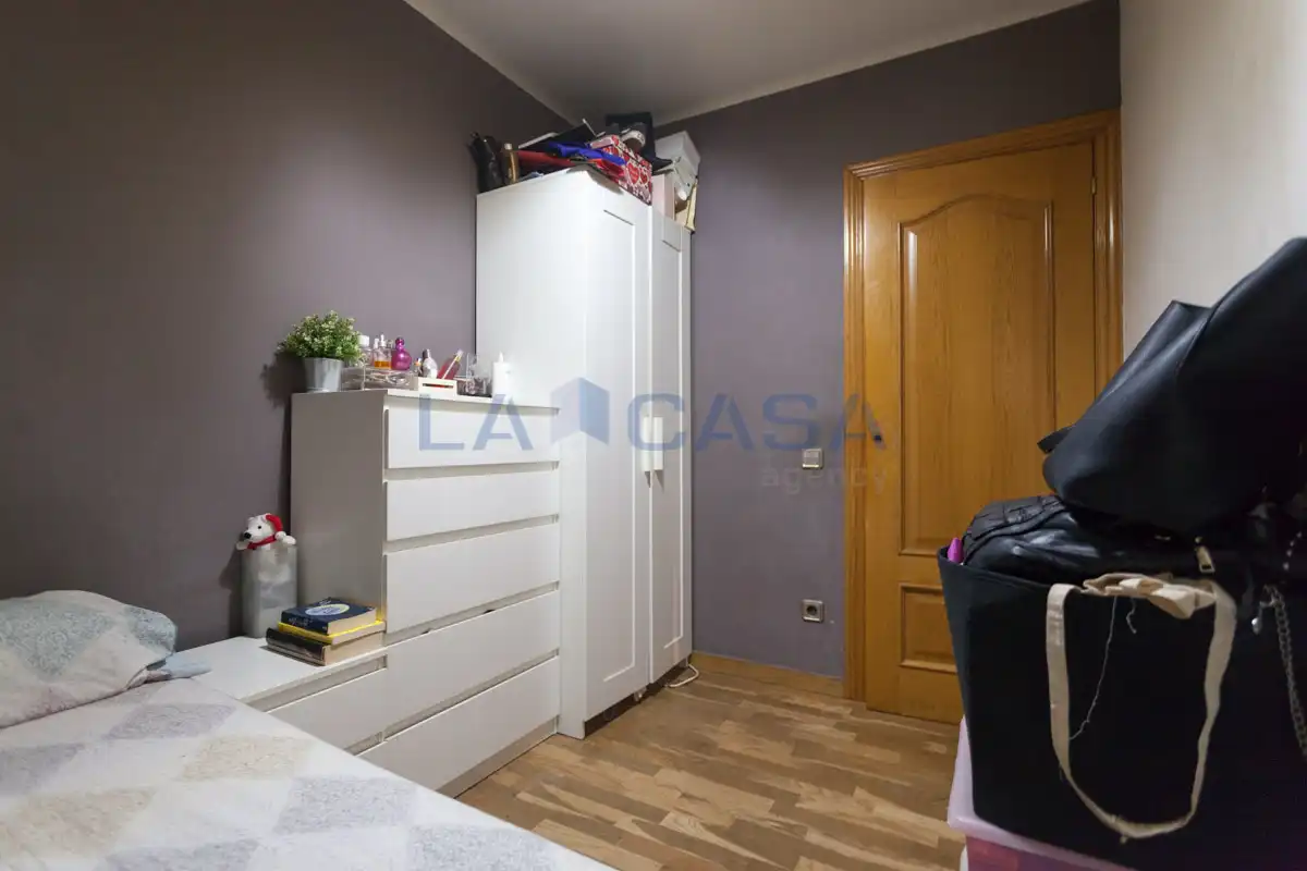 Habitación de Piso en venta en L'Hospitalet de Llobregat con Balcón