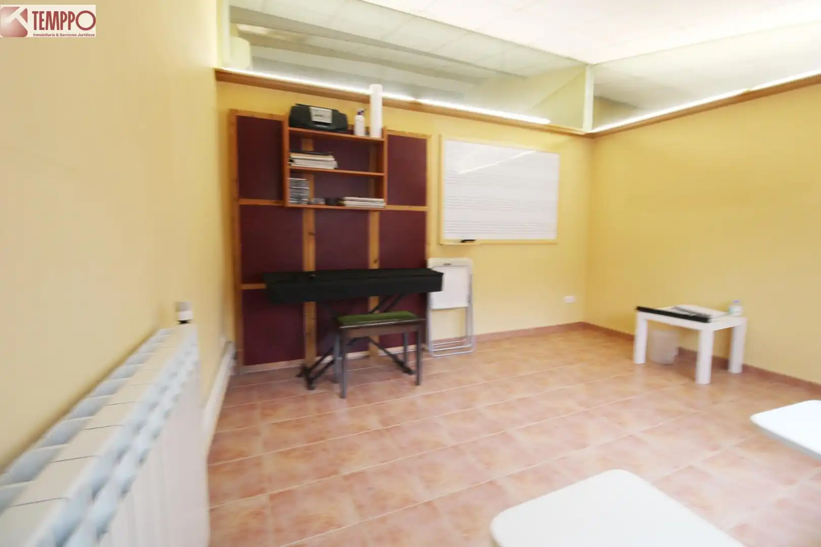 Casa adosada en venta en Carrer MURALLA, Centre
