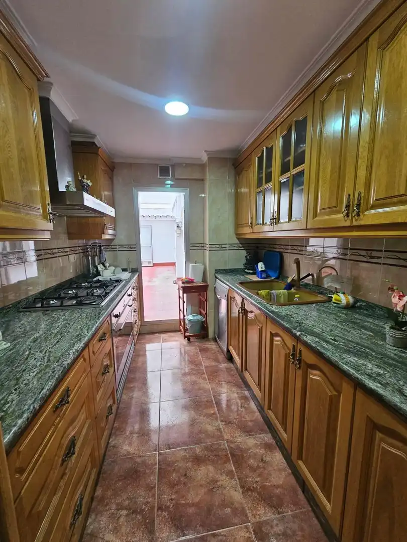 Kitchen of Flat for sale in Valencia  with Air Conditioner, Storage room and Balcony