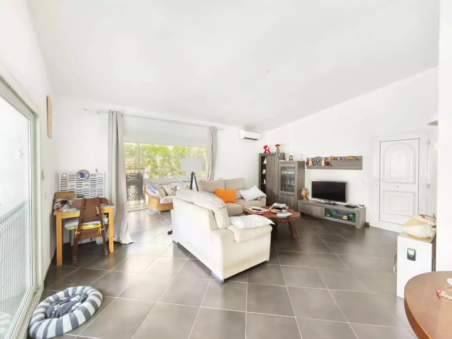 Vista exterior de Casa o chalet en venta en Empuriabrava con Aire acondicionado, Calefacción y Piscina
