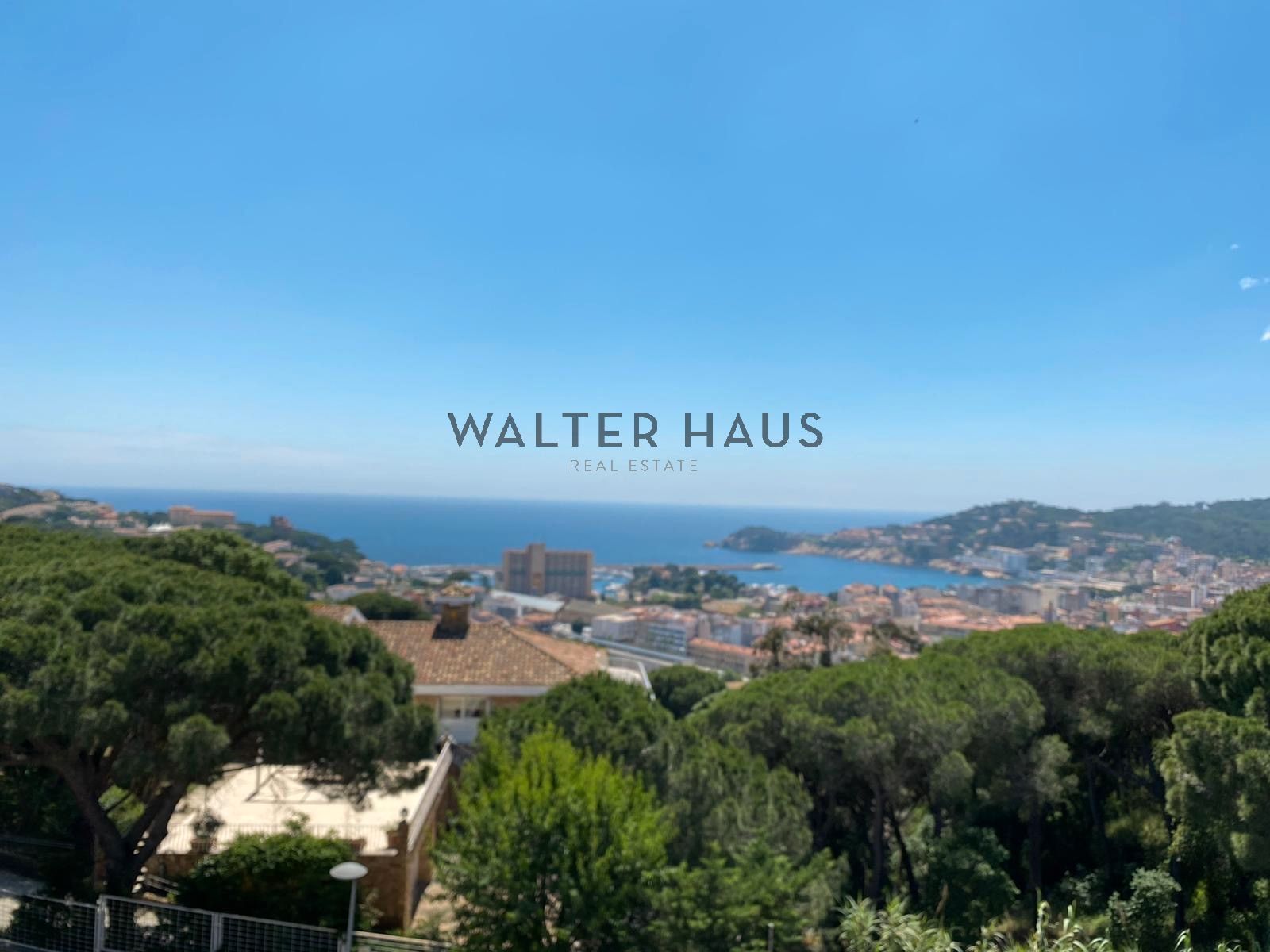 Vista exterior de Casa o xalet en venda en Sant Feliu de Guíxols amb Aire condicionat, Calefacció i Jardí privat