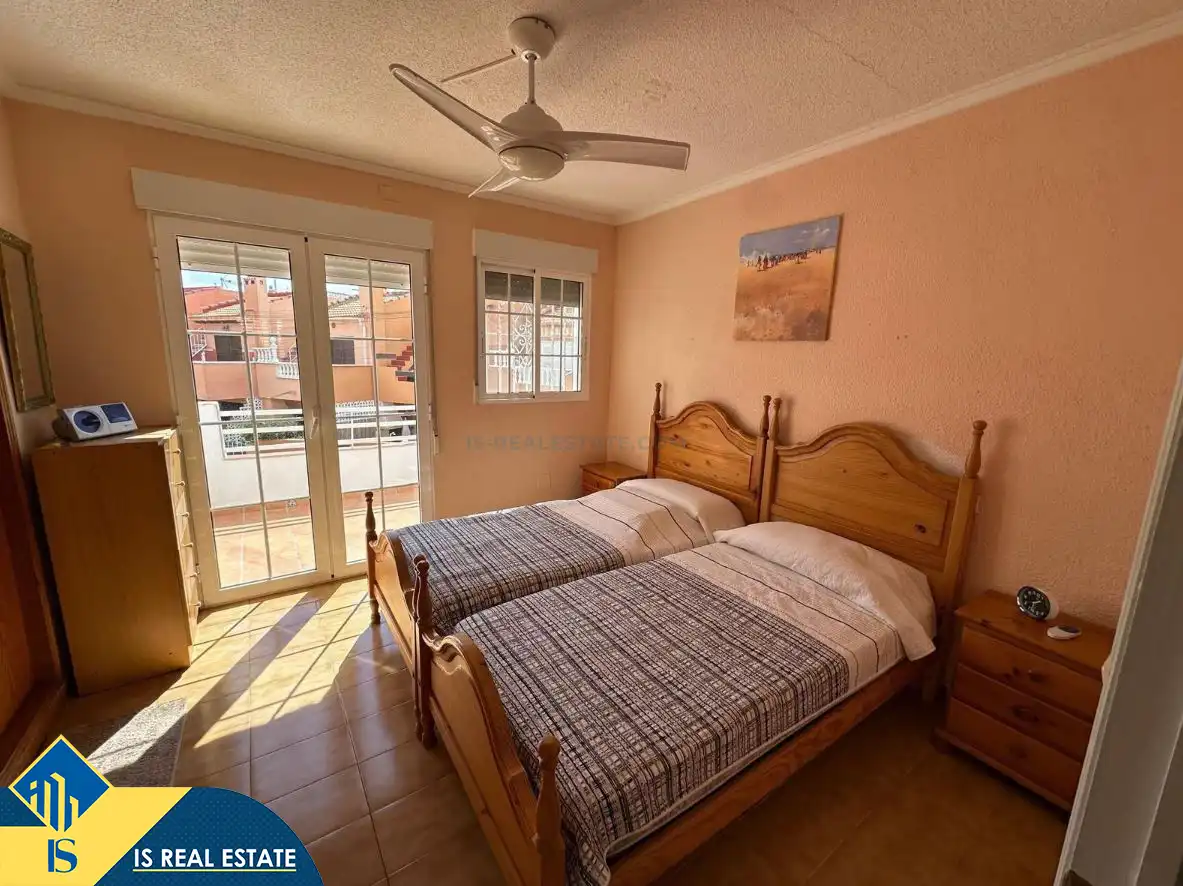 Habitación de Casa o chalet en venta en Torrevieja con Aire acondicionado, Calefacción y Jardín privado