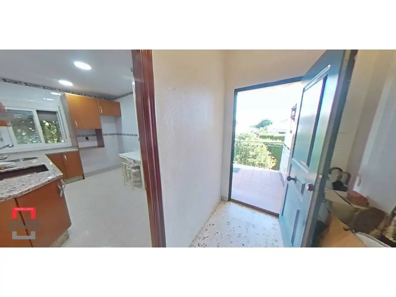 Cuina de Casa o xalet en venda en Tomares amb Aire condicionat, Jardí privat i Terrassa
