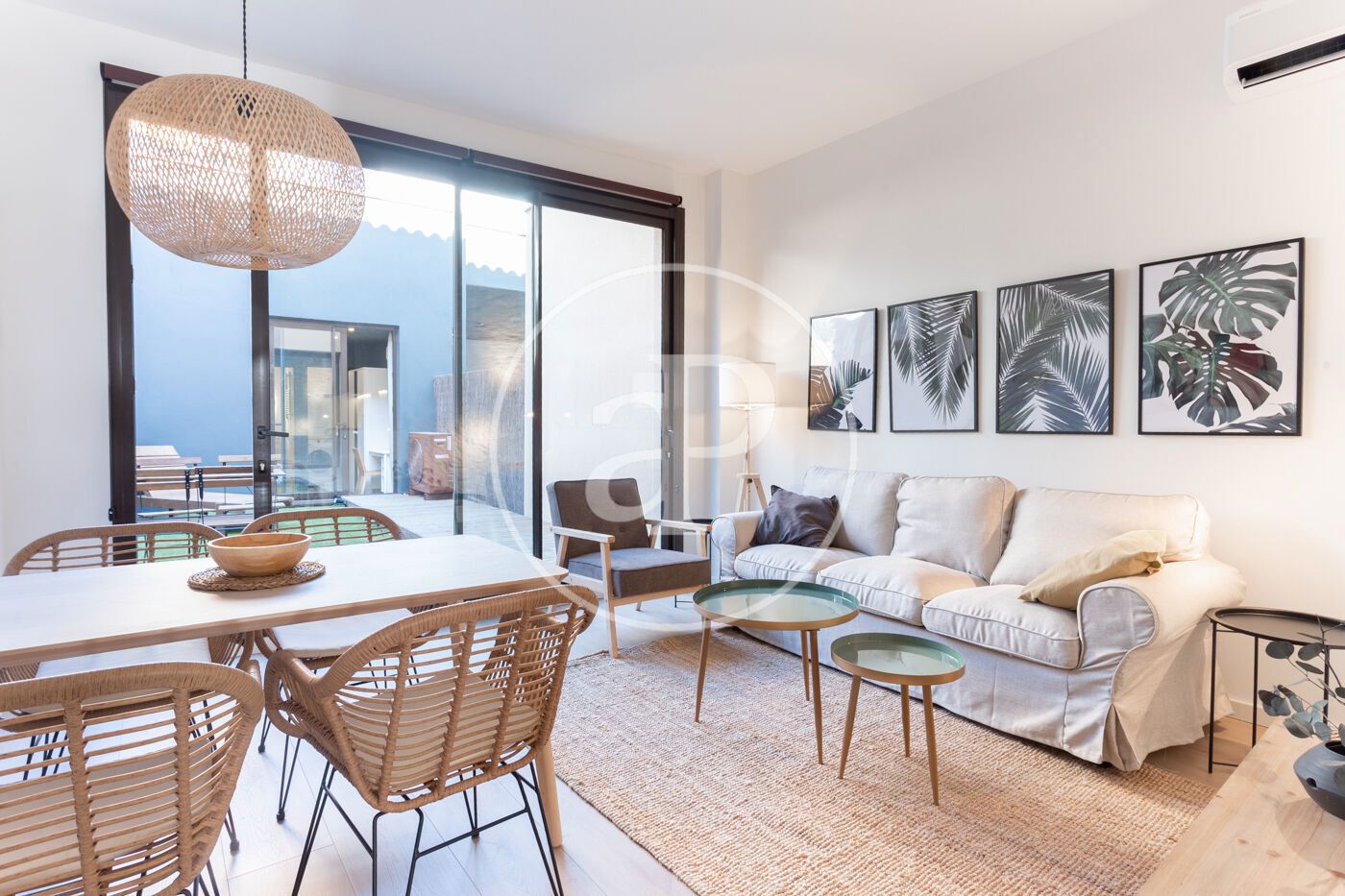 Living room of Flat to rent in  Barcelona Capital  with Air Conditioner, Heating and Terrace