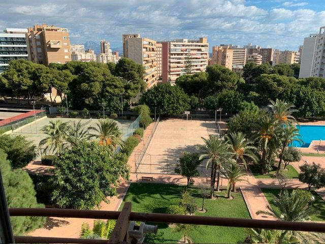 Exterior view of Flat for sale in Alicante / Alacant  with Terrace, Furnished and Balcony