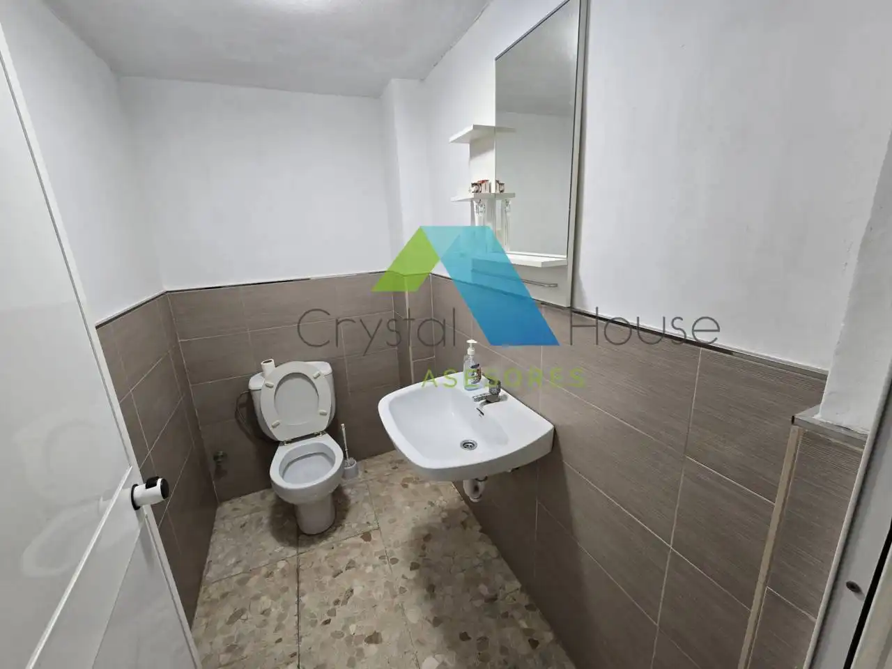 Baño de Local en venta en Málaga con Aire acondicionado