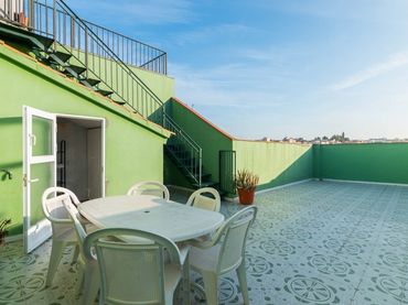 Casa con balcón en venta en Calle JUAN DE AUSTRIA