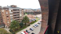 Vista exterior de Pis en venda en Durango amb Calefacció i Terrassa