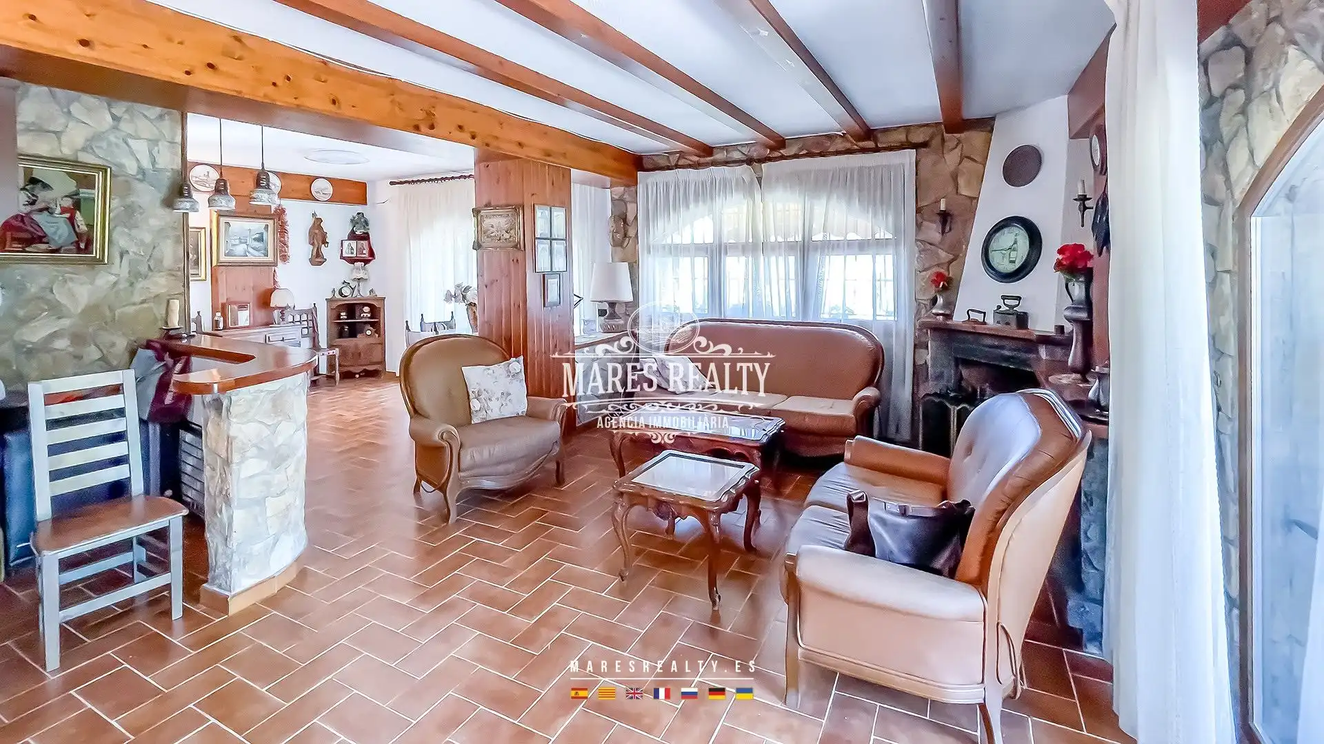 Wohnzimmer von Haus oder Chalet zum Verkauf in Lloret de Mar mit Klimaanlage, Heizung und Privatgarten