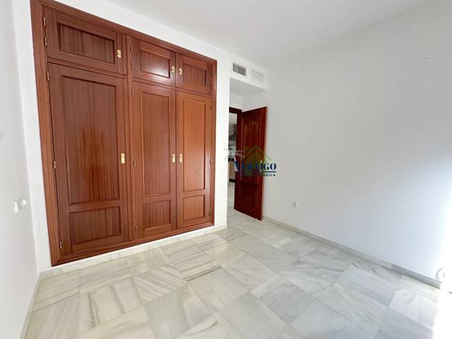 Piso en Alquiler en Pagés del Corro, 76 en Triana Oeste