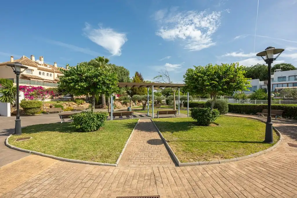 Terraced house with pool for sale in Calle Adarves de Calypso, imagen 41