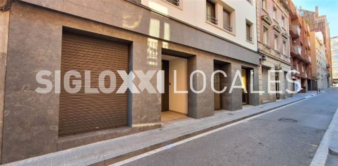 Exterior view of Premises for rent in  Barcelona Capital  with Air Conditioner
