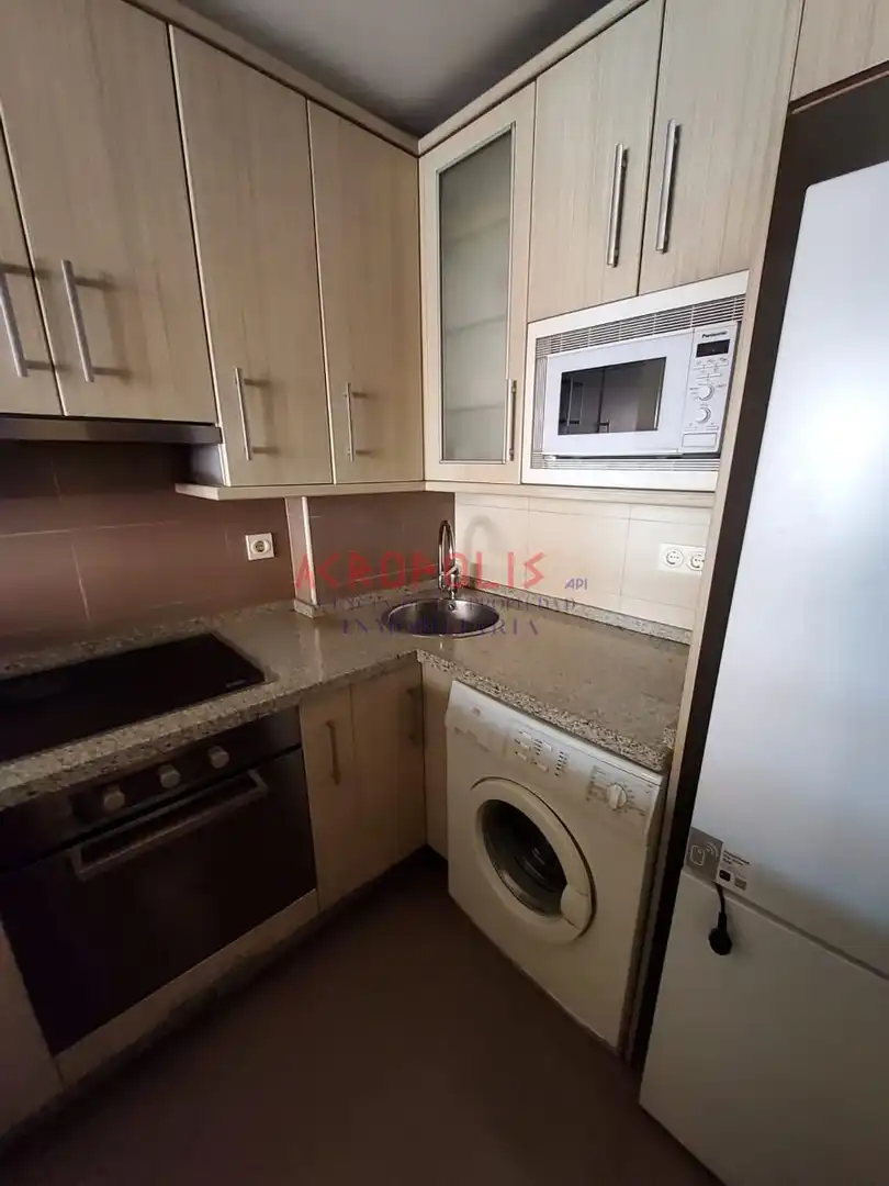 Cuina de Apartament en venda en San Andrés del Rabanedo amb Calefacció, Terrassa i Traster