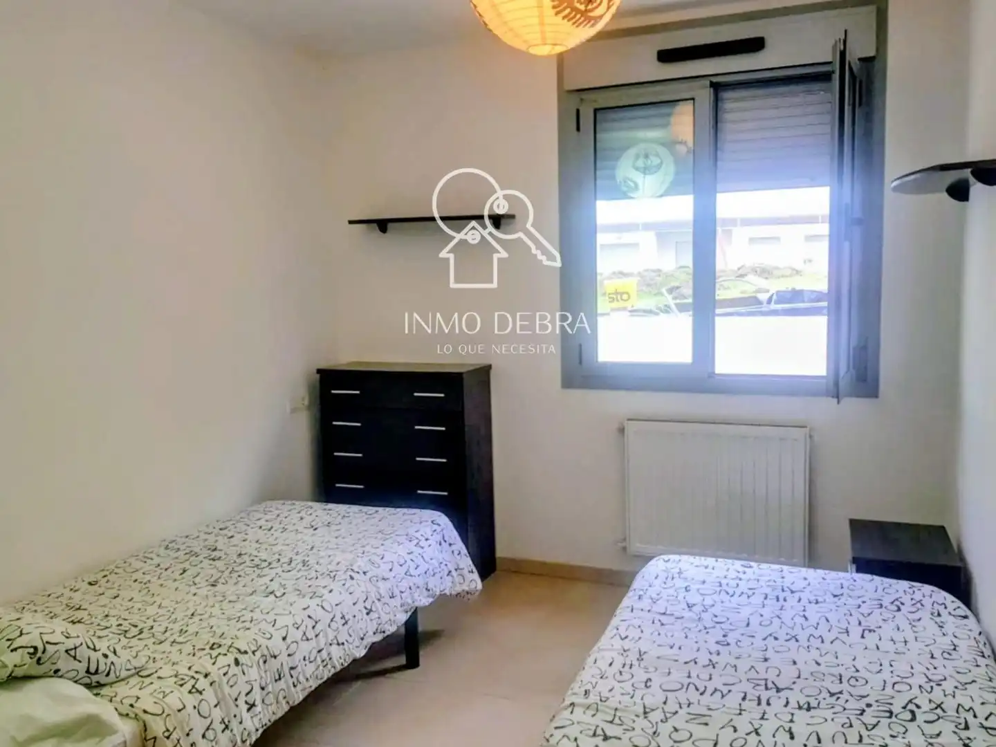 Außenansicht von Wohnung zum Verkauf in Llanes mit Heizung, Terrasse und Abstellraum