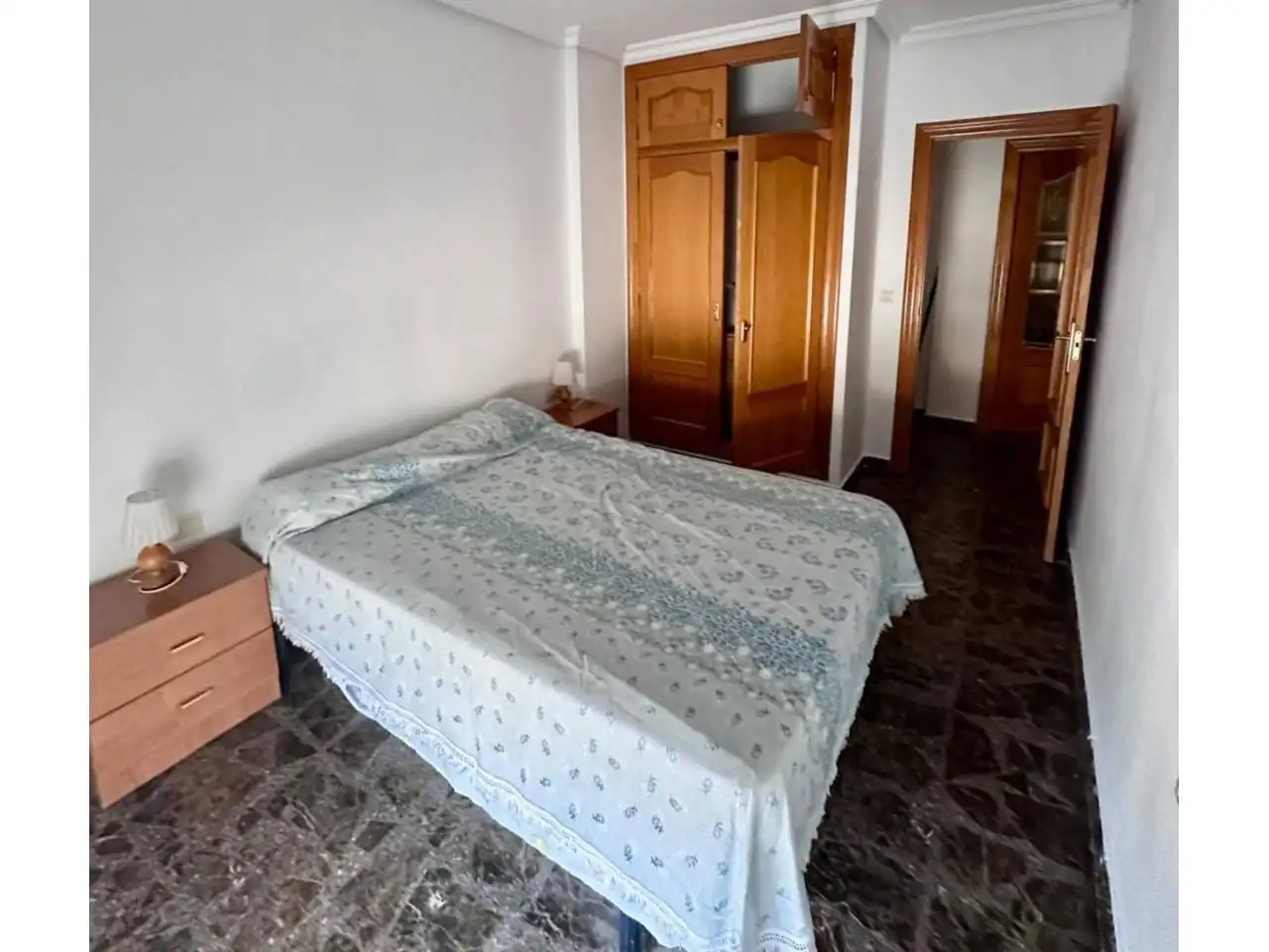 Dormitori de Apartament en venda en Albacete amb Calefacció, Traster i Balcó