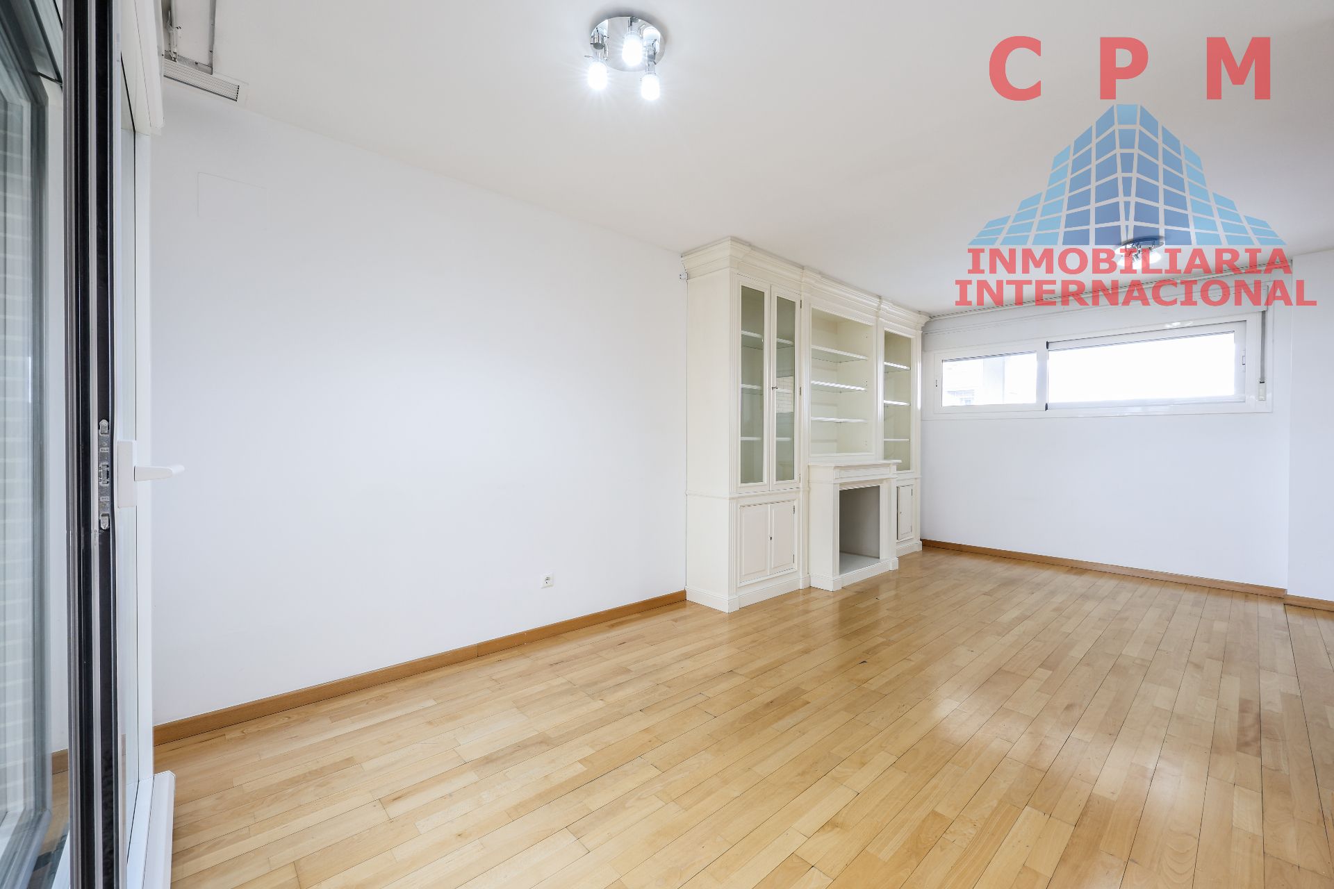 Sala d'estar de Pis de lloguer en Boadilla del Monte amb Aire condicionat, Calefacció i Parquet