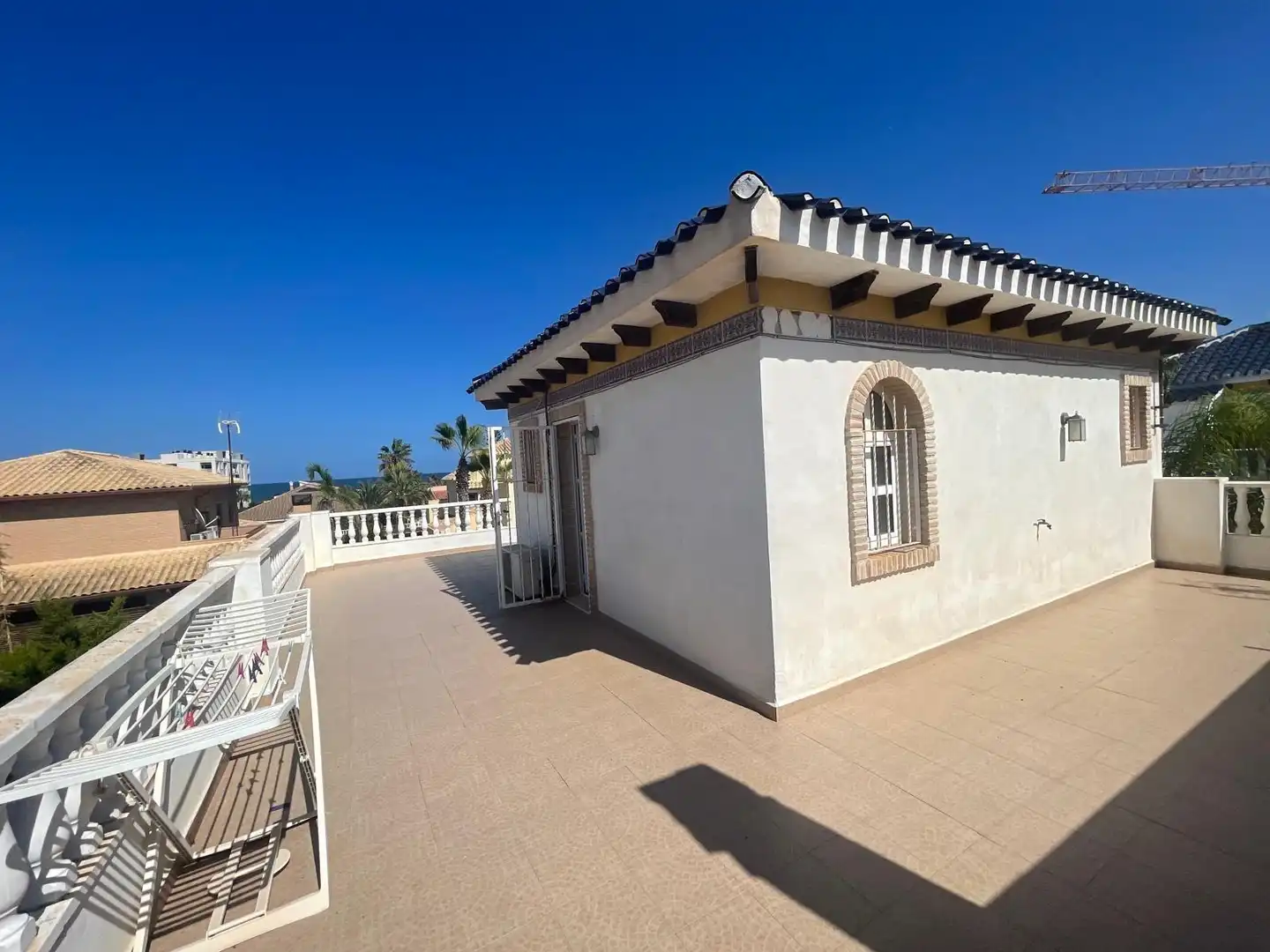 Terrassa de Casa adosada en venda en Torrevieja amb Aire condicionat, Calefacció i Jardí privat