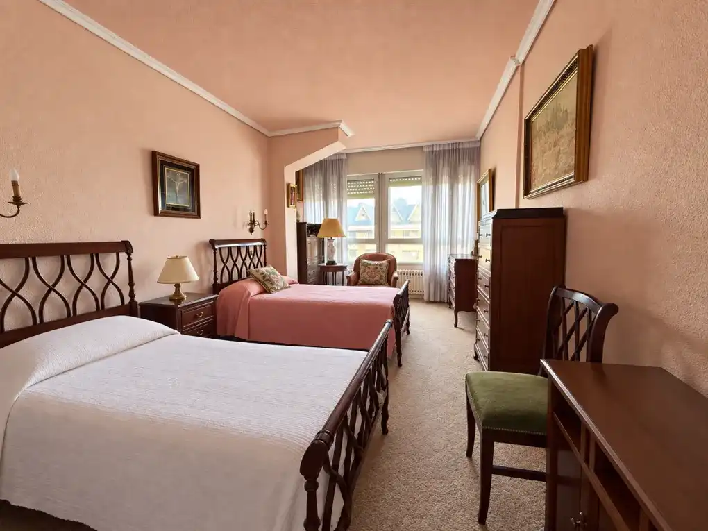 Flat with lift for sale in Avenida de los Castros, imagen 29
