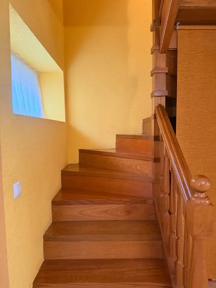 Casa adosada en venta en Torrelavega  con Calefacción, Parquet y Terraza