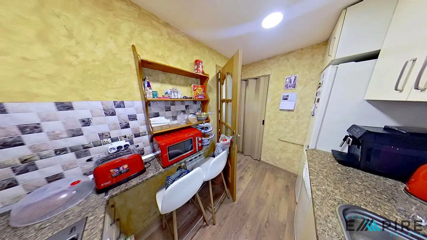 Kitchen of Flat for sale in Carabanchel