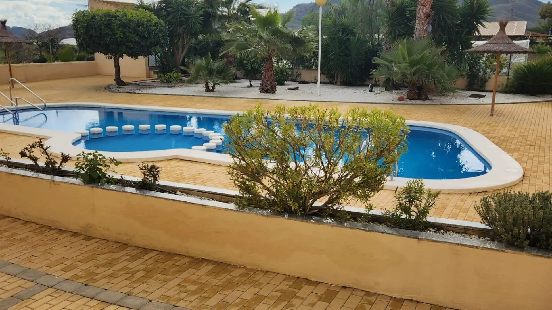 Schwimmbecken von Wohnungen zum Verkauf in Mazarrón