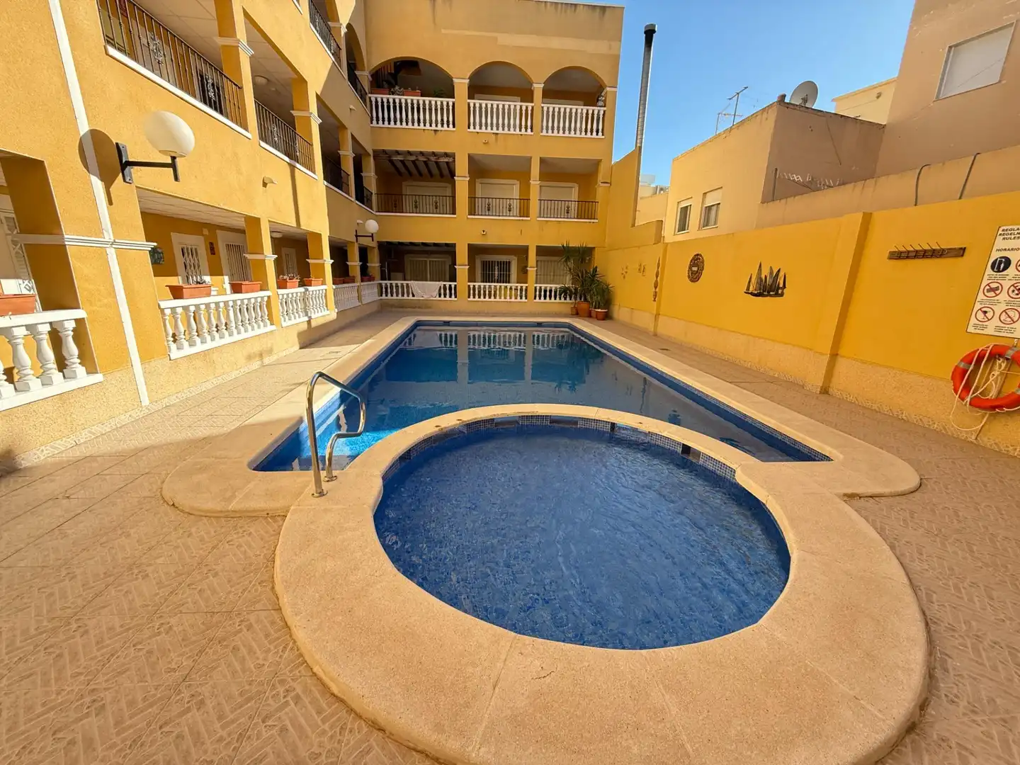 Flat for sale in Rafal