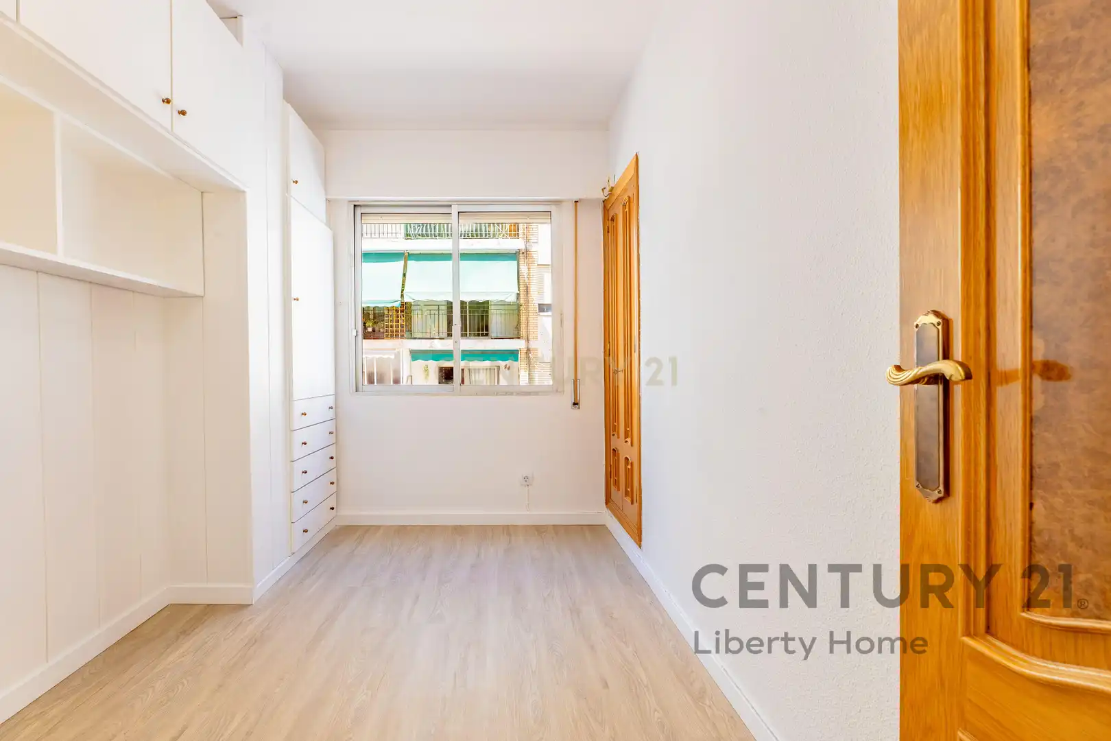 Dormitori de Apartament en venda en Alfafar