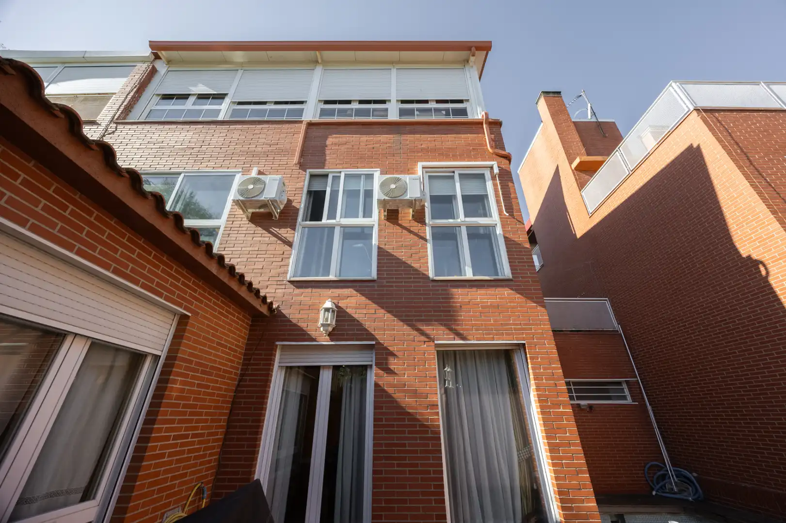 Vista exterior de Casa o chalet en venta en Madrid con Aire acondicionado, Calefacción y Terraza