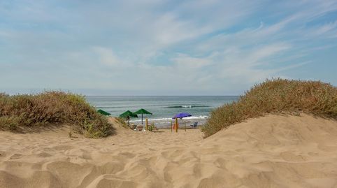 Foto 4 de Apartamento en venta en Avenida Jardines las Golondrinas, Romana Playa, Marbella