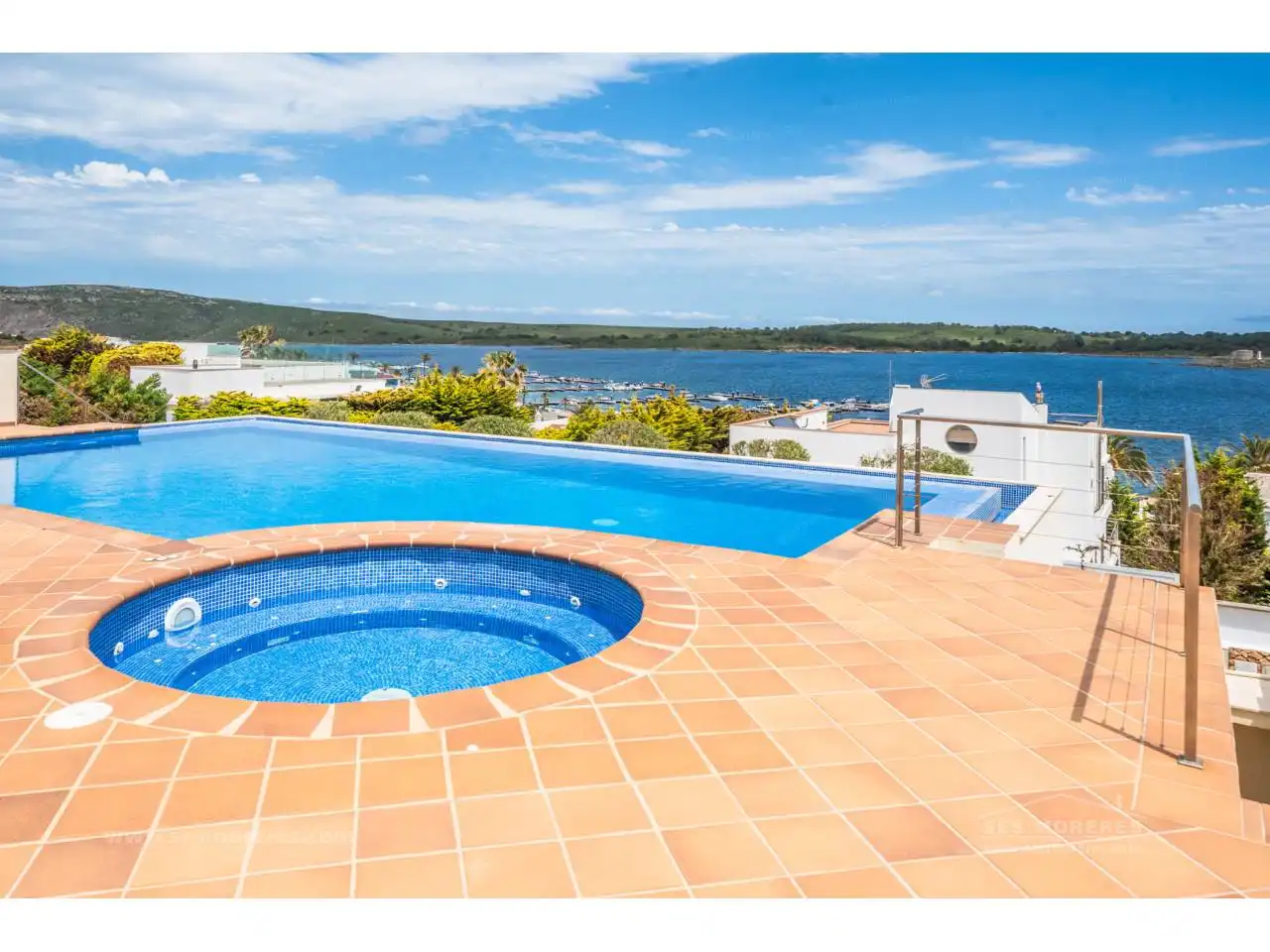Villa con piscina in vendita a Fornells, imagen 4