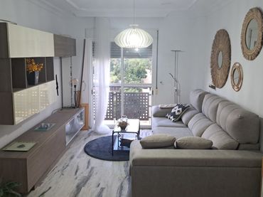 Flat with balcony to rent in Las Torres - Guadalupe