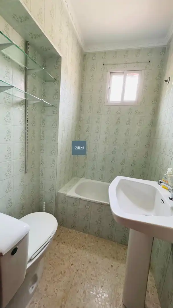 Bany de Casa o xalet en venda en Sanlúcar de Barrameda amb Jardí privat, Terrassa i Traster