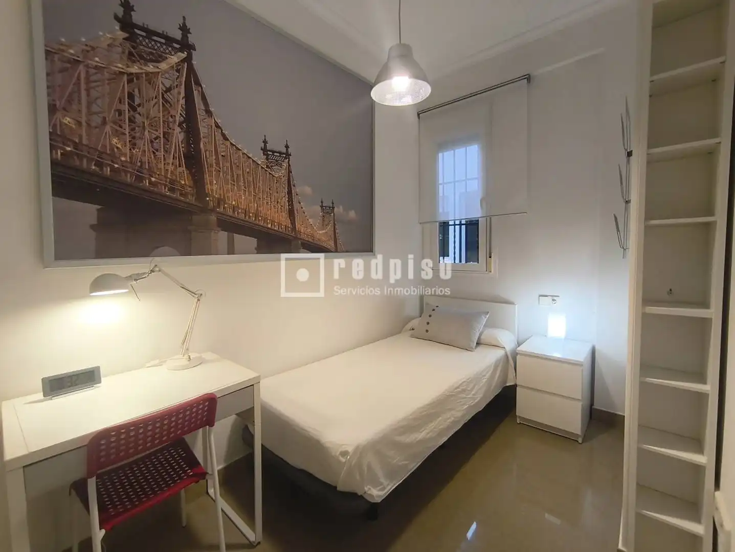 Habitación de Piso de alquiler en Sevilla con Aire acondicionado, Terraza y Amueblado