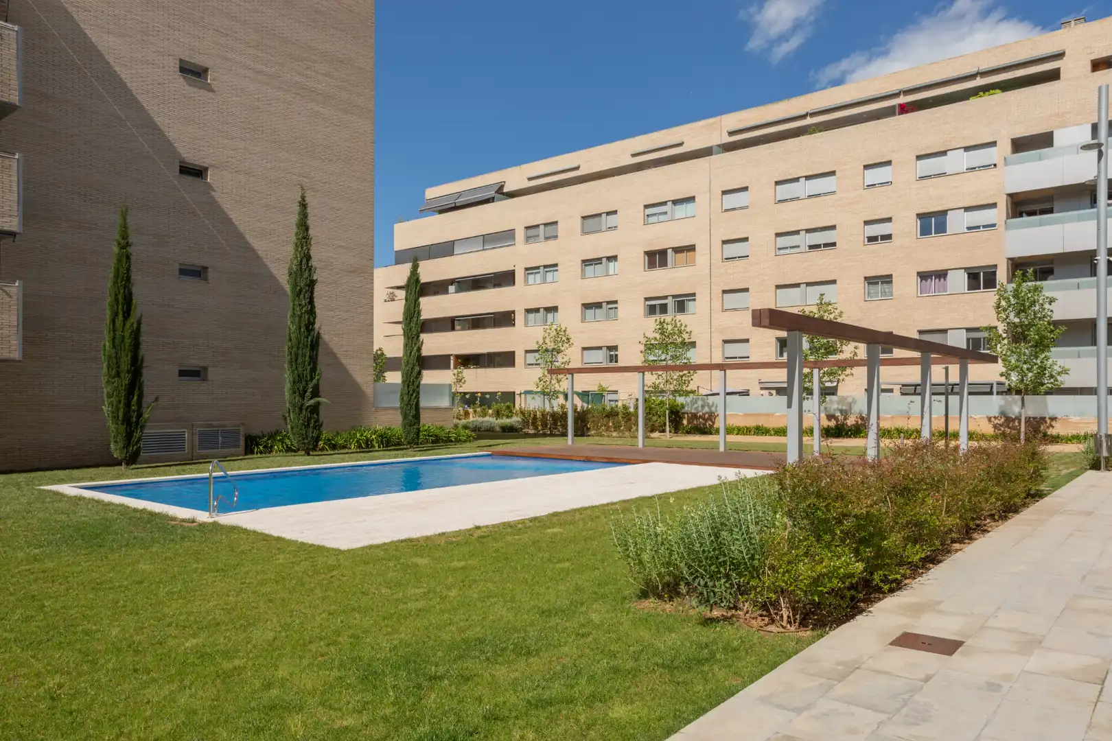 New build Flat with pool for sale in Carrer del Pla de Salt, imagen 2