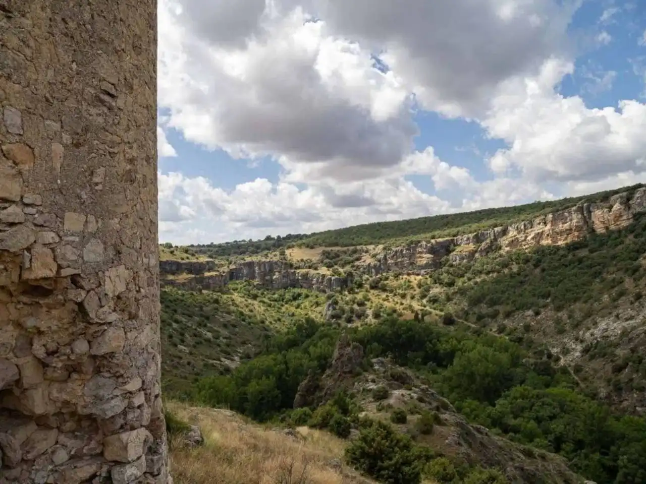 Außenansicht von Gebäude zum Verkauf in Sigüenza
