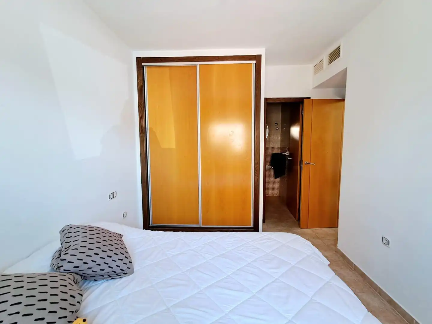 Dormitori de Apartament en venda en Águilas amb Jardí privat i Piscina comunitària