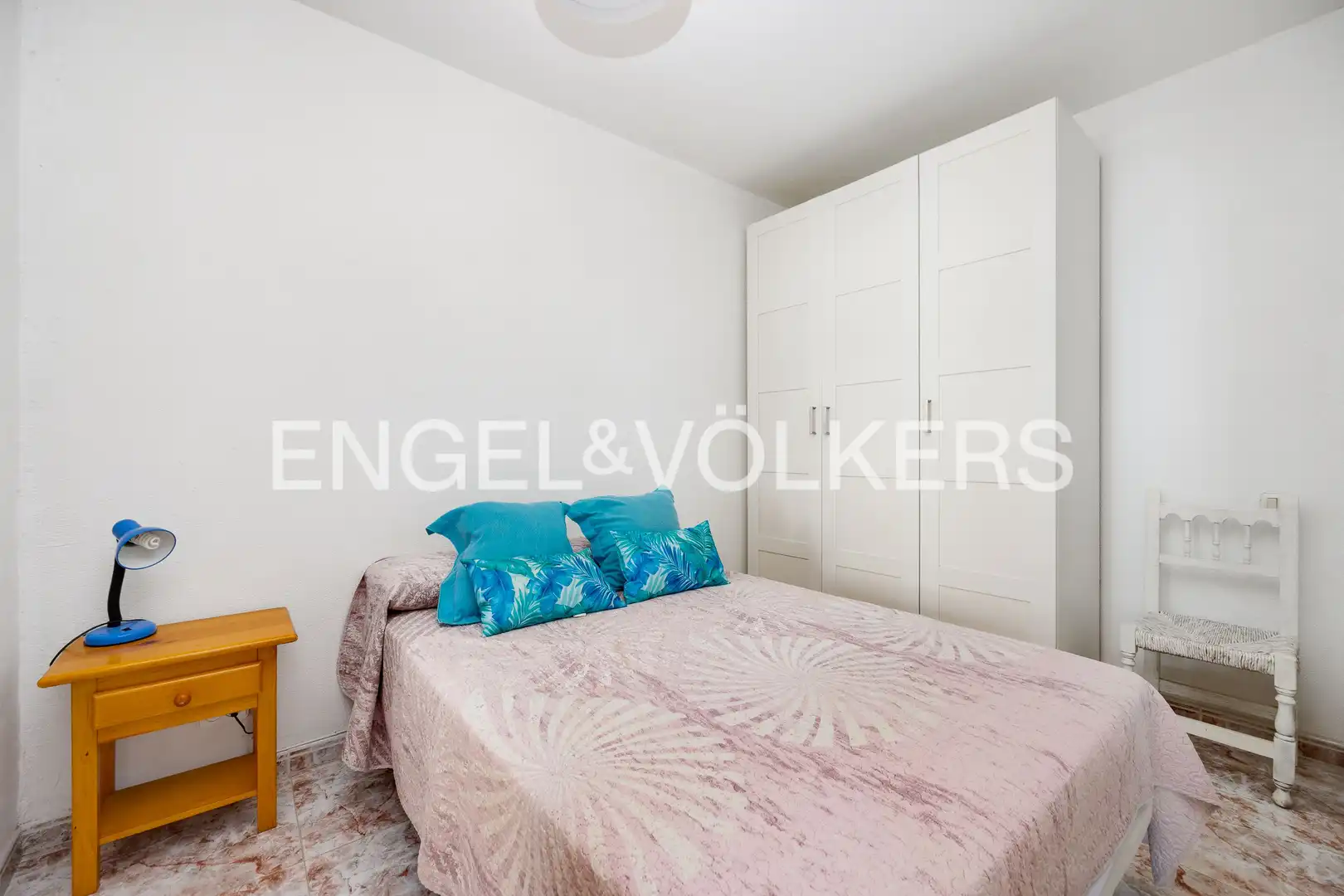 Schlafzimmer von Wohnung zum Verkauf in Torrevieja mit Klimaanlage, Heizung und Terrasse