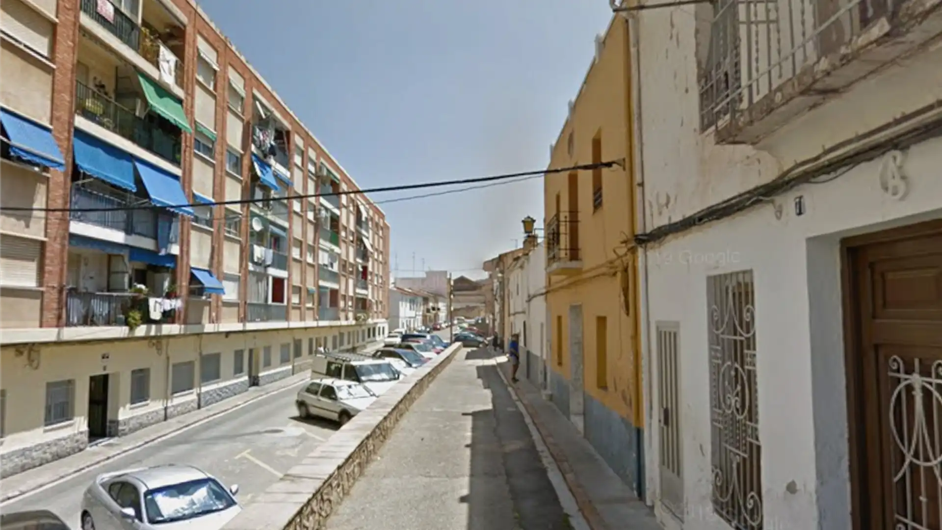 Außenansicht von Einfamilien-Reihenhaus zum Verkauf in Sagunto / Sagunt mit Terrasse