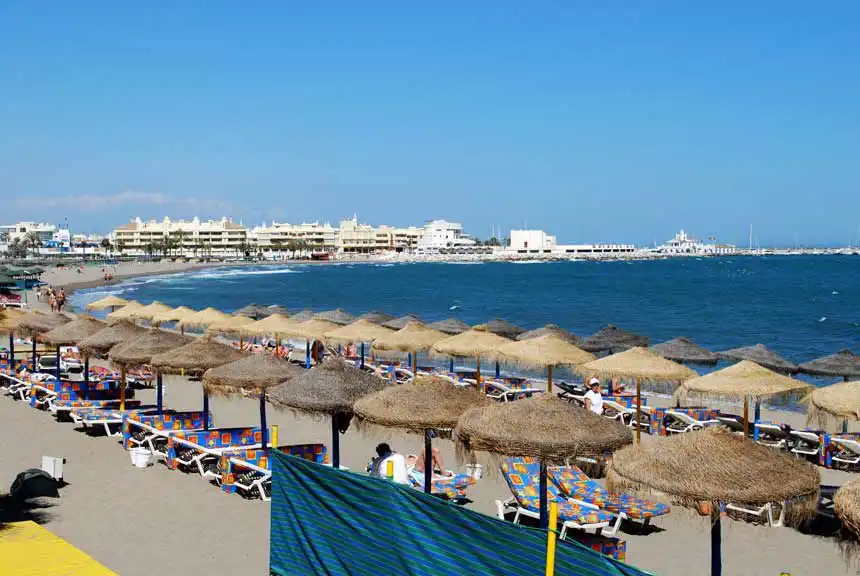 Vista exterior de Apartament en venda en Benalmádena amb Aire condicionat, Calefacció i Parquet