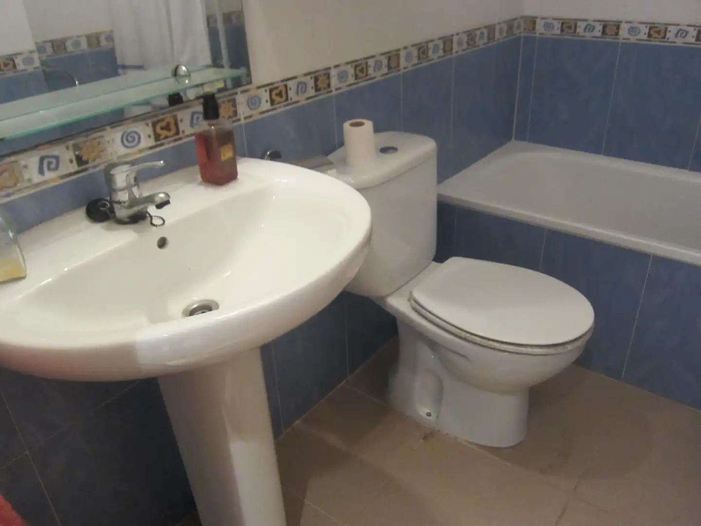 Baño de Apartamento de alquiler en Moncofa con Terraza y Amueblado