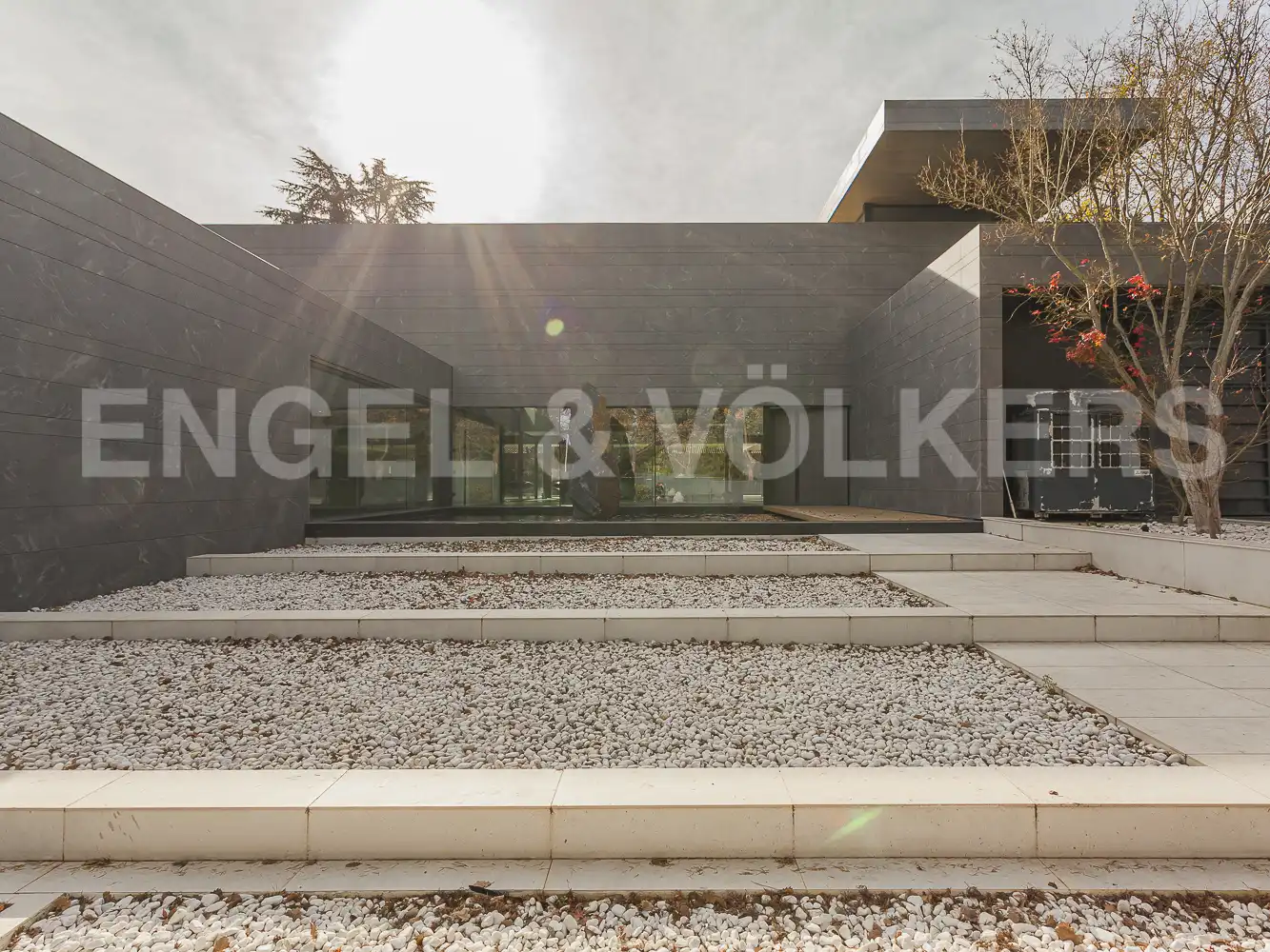 Vista exterior de Casa o xalet de lloguer en Sant Cugat del Vallès amb Aire condicionat, Calefacció i Jardí privat