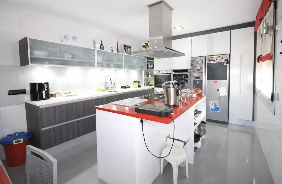 Cocina de Casa o chalet en venta en Tarancón con Calefacción, Jardín privado y Terraza