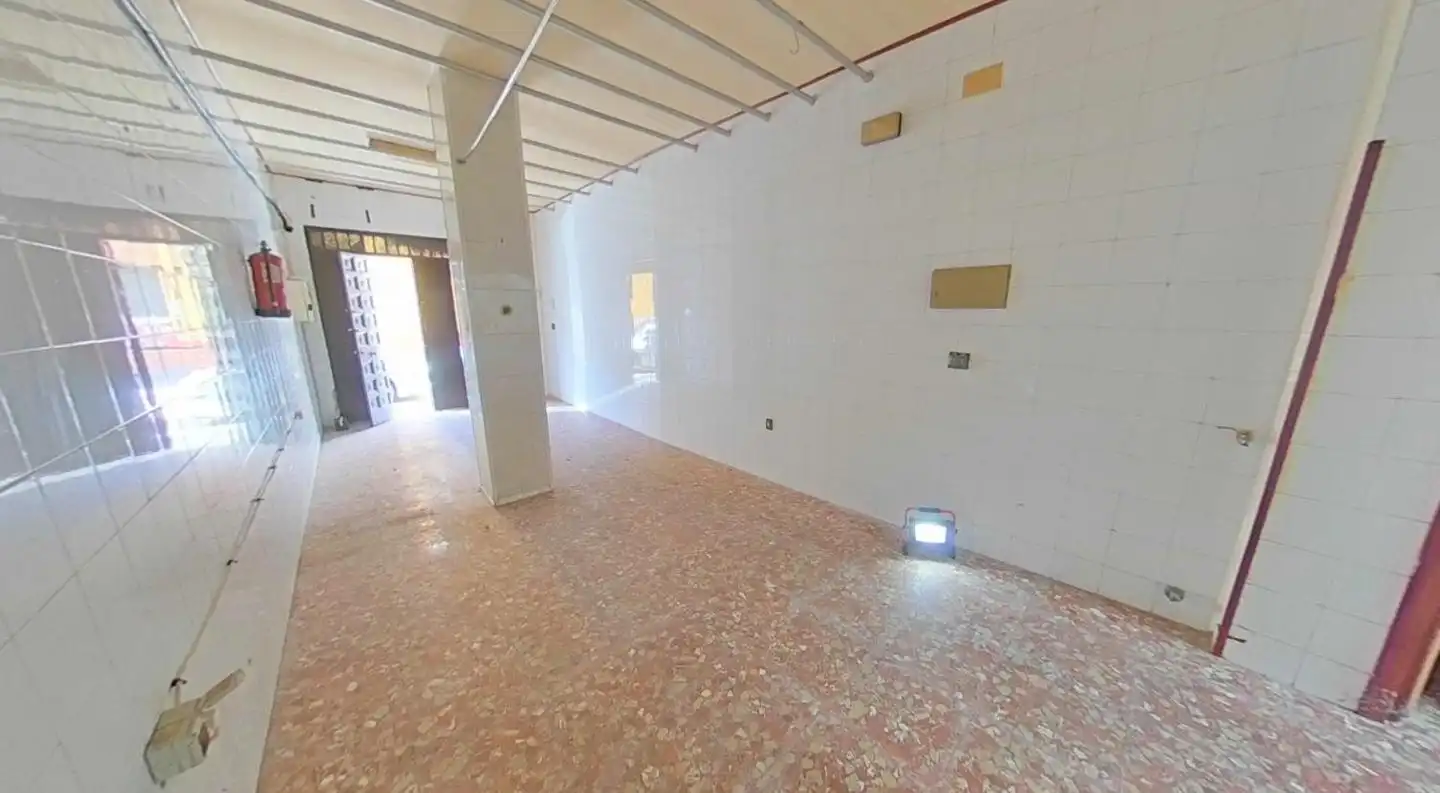 Local comercial en venda a Larga, imagen 2
