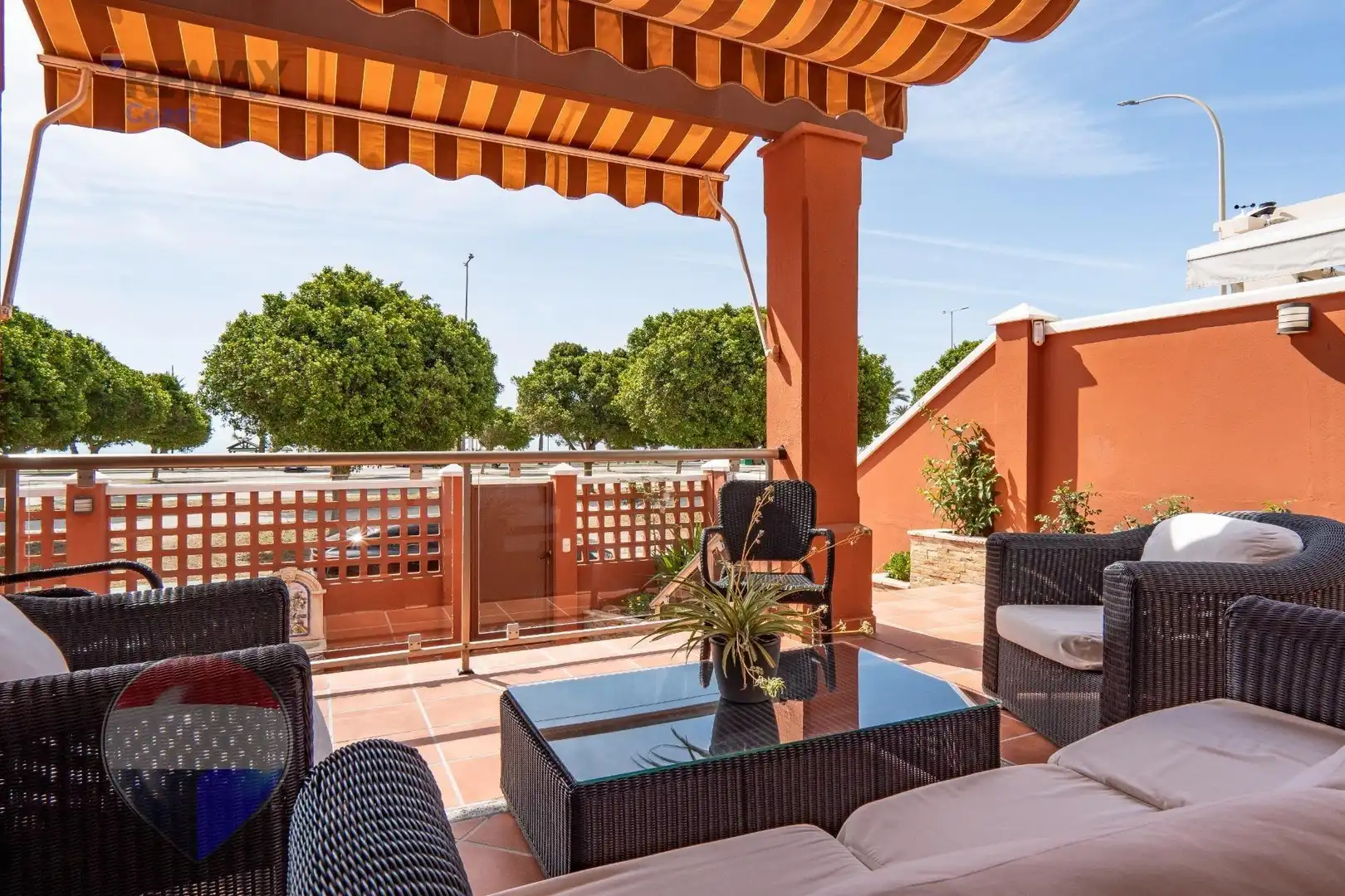 Terrasse von Einfamilien-Reihenhaus zum Verkauf in Torremolinos mit Klimaanlage, Heizung und Terrasse