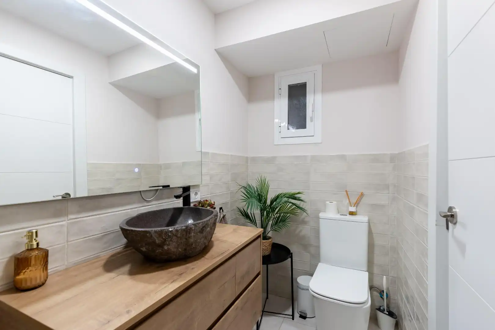 Baño de Apartamento en venta en  Palma de Mallorca con Aire acondicionado, Calefacción y Amueblado